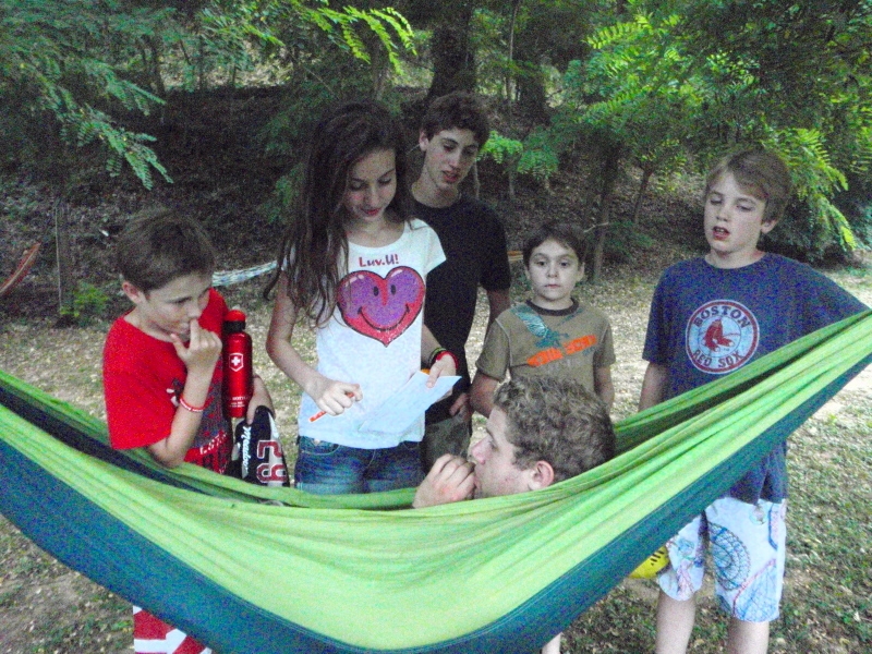 Village Camps International Summer Camp Ard&egrave;che, France 2019-07-26 https://www.villagecamps.com/journals_admin/images/67-11-Team being given a task to earn the clue.jpg